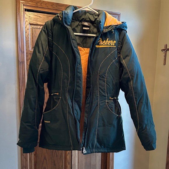 Reebok Jackets & Blazers - Reebok Green Bay Packers Winter Jacket!